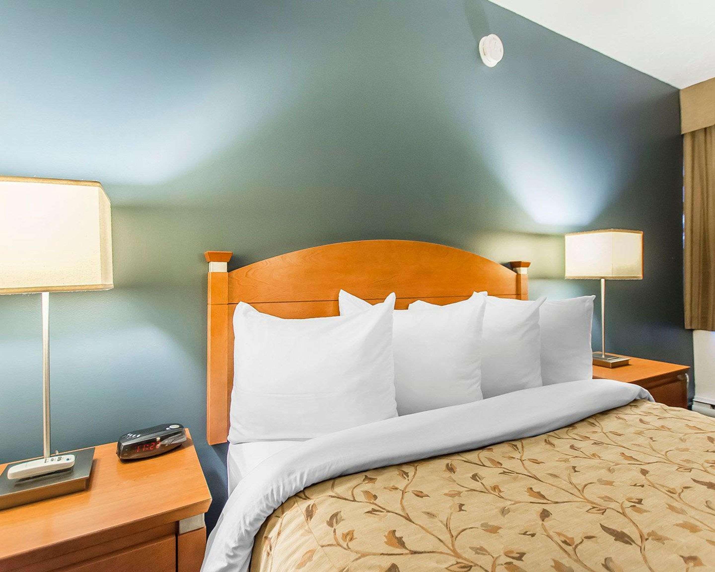 Quality Inn Rouyn-Noranda Екстер'єр фото