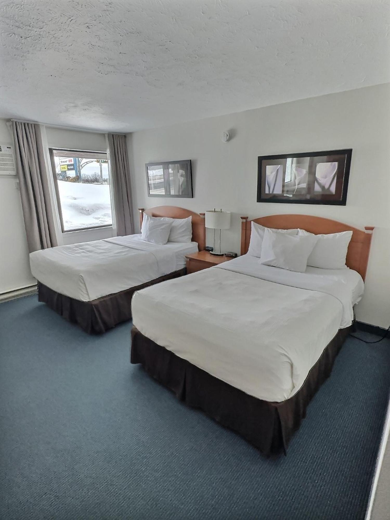 Quality Inn Rouyn-Noranda Екстер'єр фото
