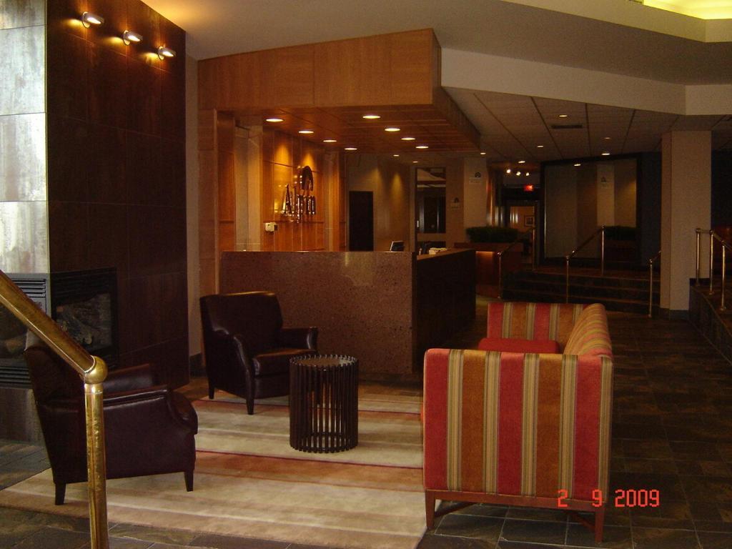 Quality Inn Rouyn-Noranda Екстер'єр фото